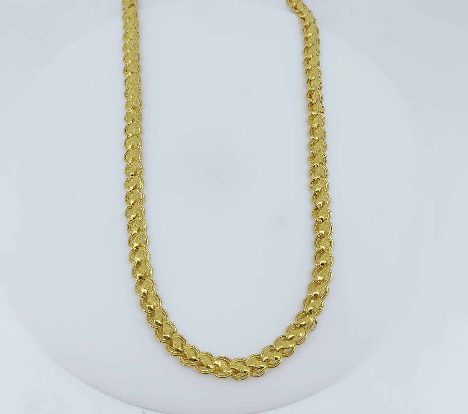 Elegant Wooven Link Gold Chain For Men