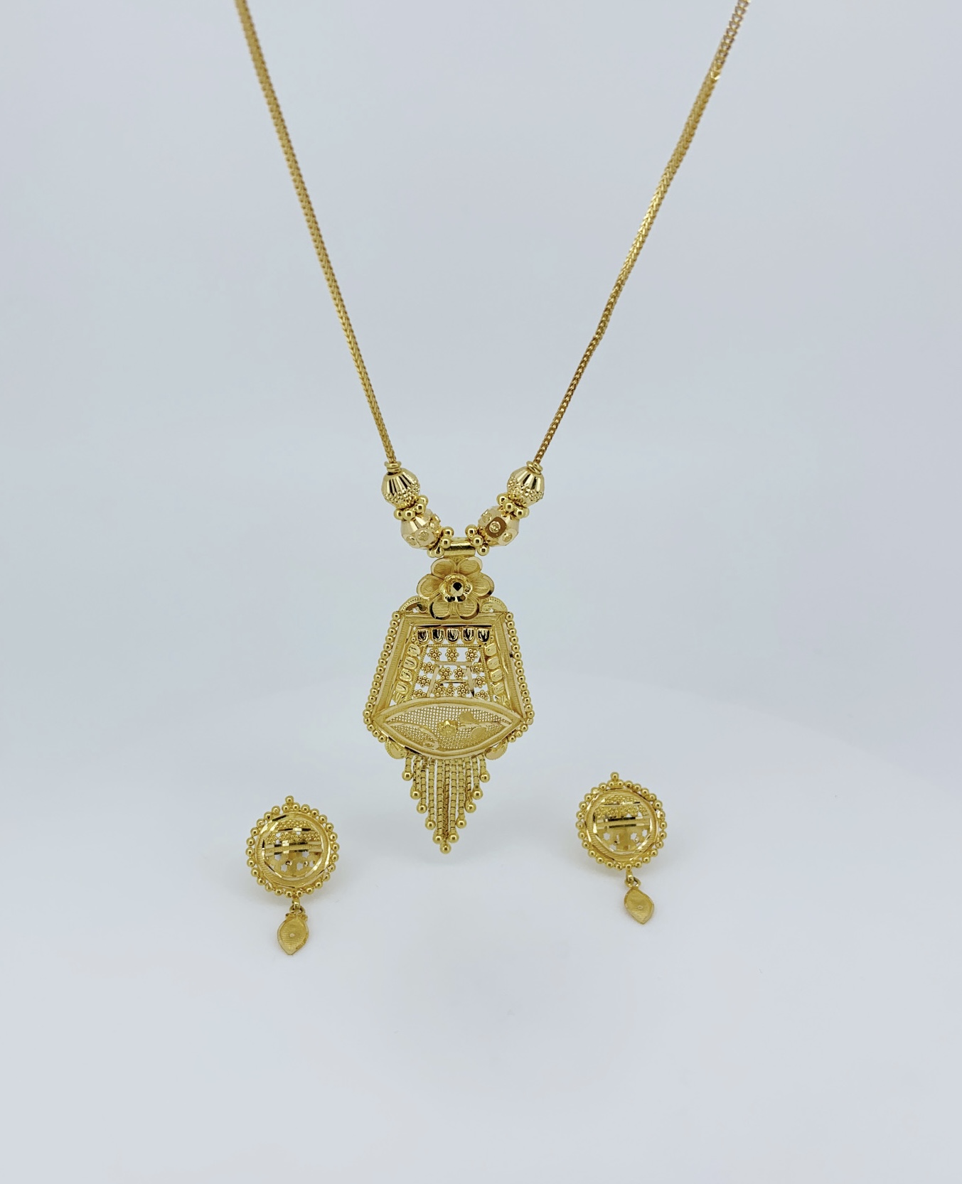 Royal Legacy 22K Gold Necklace Set