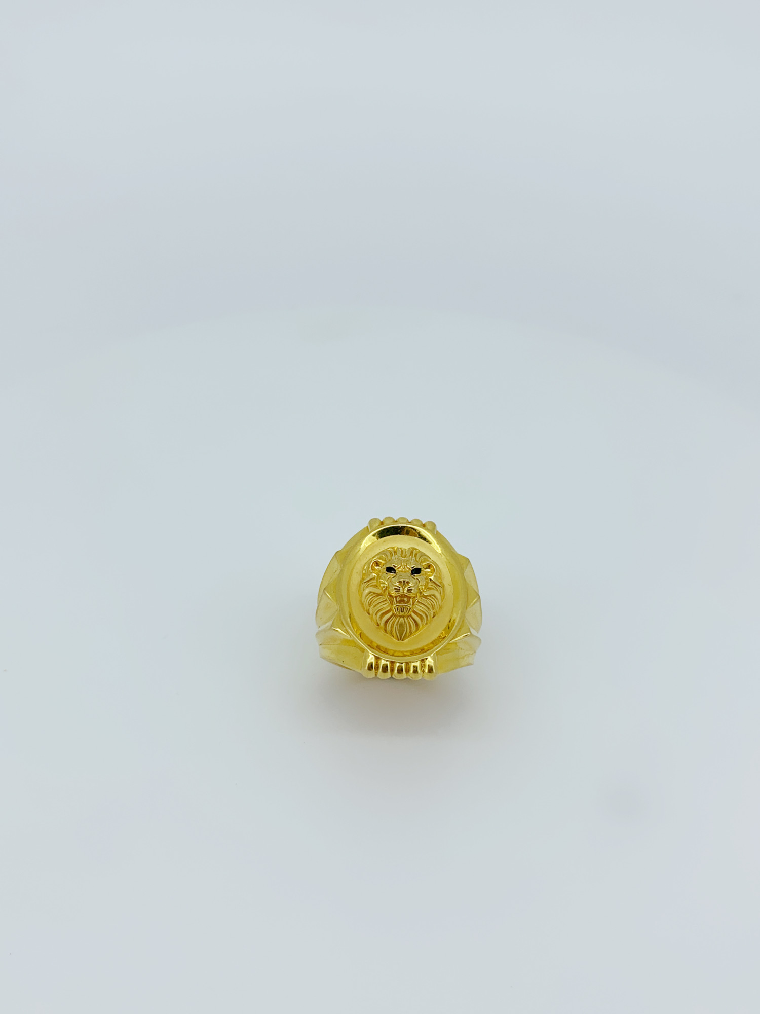 Majestic Loin Head Gold Ring For Men - Image 3