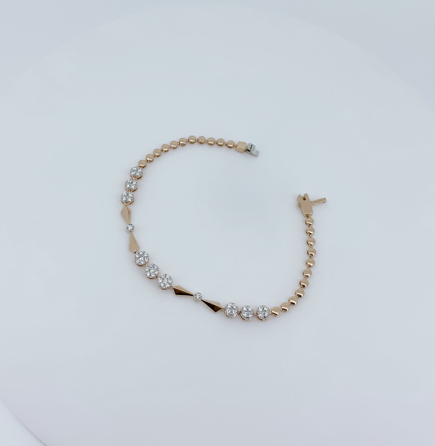 Linear Elagance Diamond Bracelet - Image 3