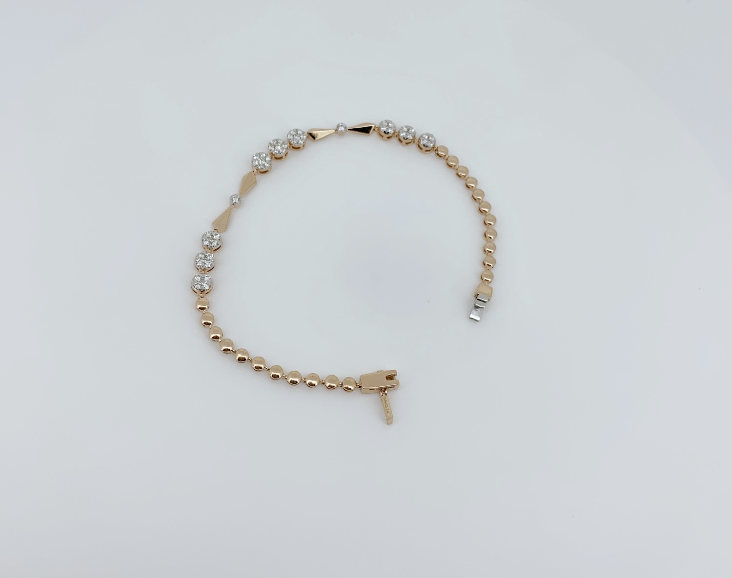 Linear Elagance Diamond Bracelet - Image 4