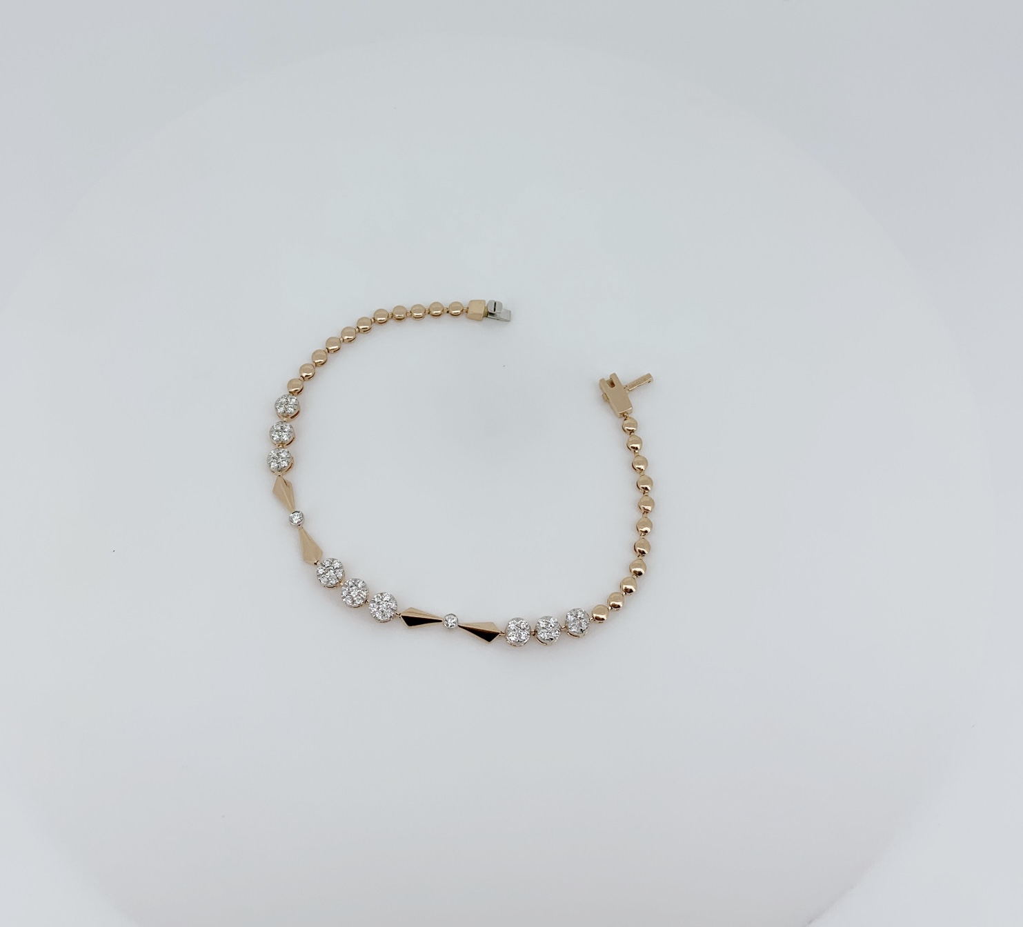 Linear Elagance Diamond Bracelet - Image 5