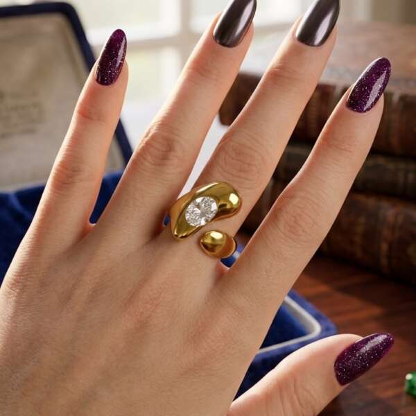 Aurora Curve Ring