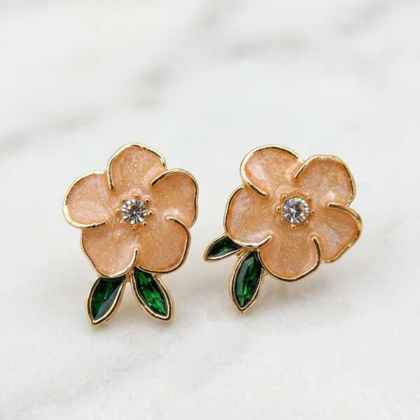 Beige‑peach flower Earring