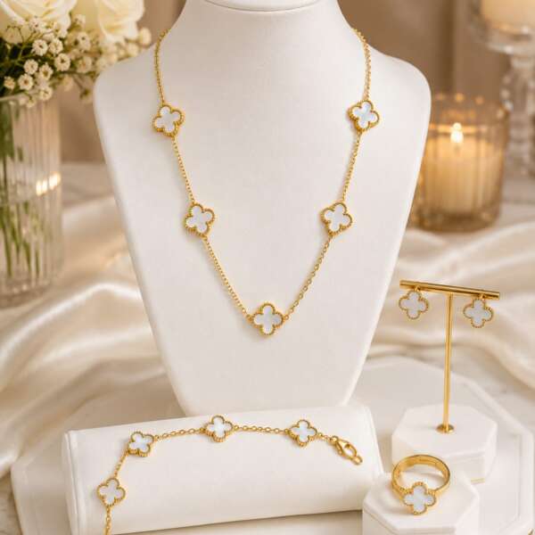 Elegant Daily Wear White Jewellery Set
