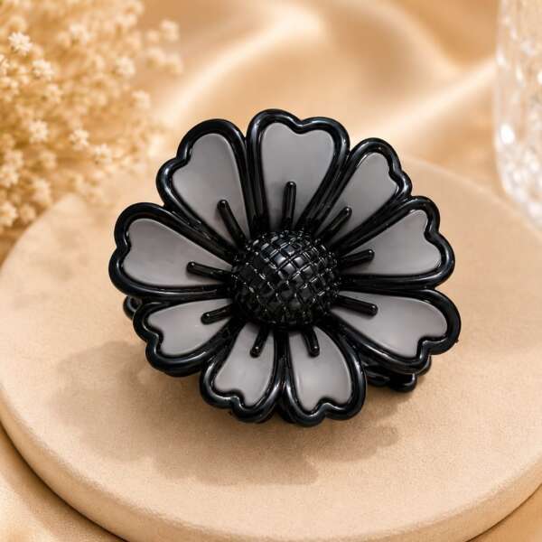 Flower Clutcher