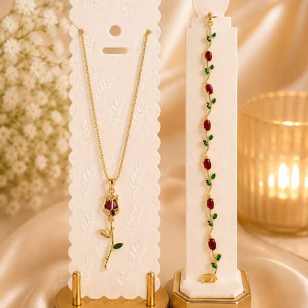 Tulip Charm Set